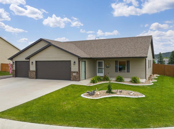 10138 Willmington Drive, Summerset, SD 57718