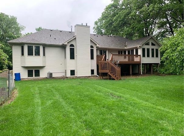 701 Parkview Lane N, Champlin, MN 55316