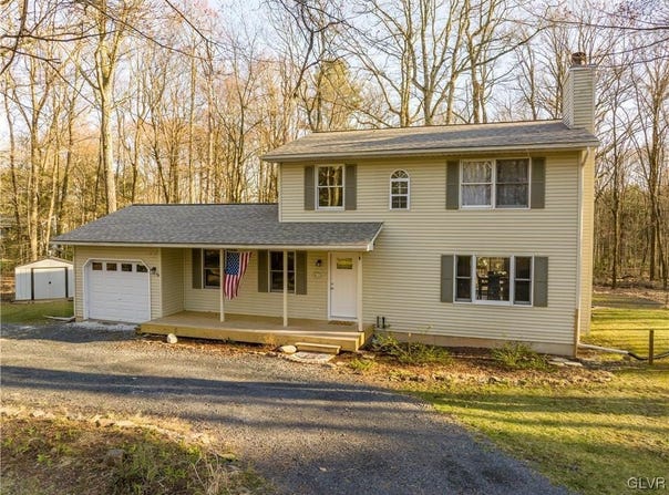 219 Robins Court, Ross Twp, PA 18353