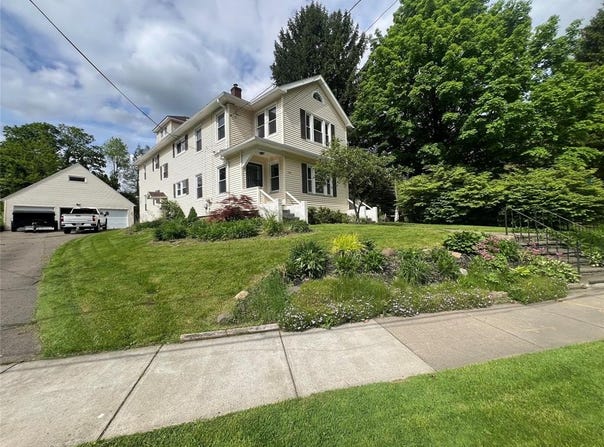 218 Riverside Drive, BINGHAMTON, NY 13905