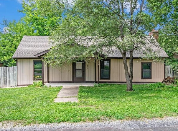 206 Main Street, Trimble, MO 64492