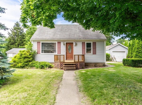 208 Chestnut Street, Avilla, IN 46710