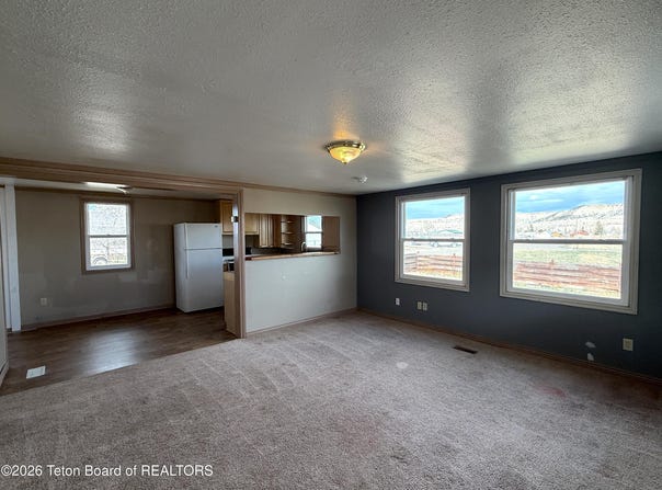 411 W 4TH Avenue, Labarge, WY 83123