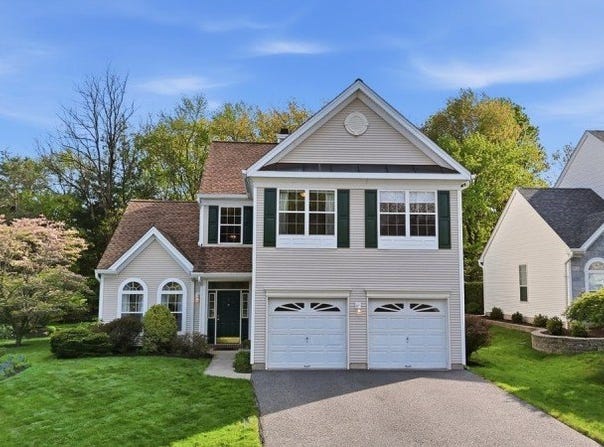 3 Bouwrey Pl, Readington Twp., NJ 08889-3254