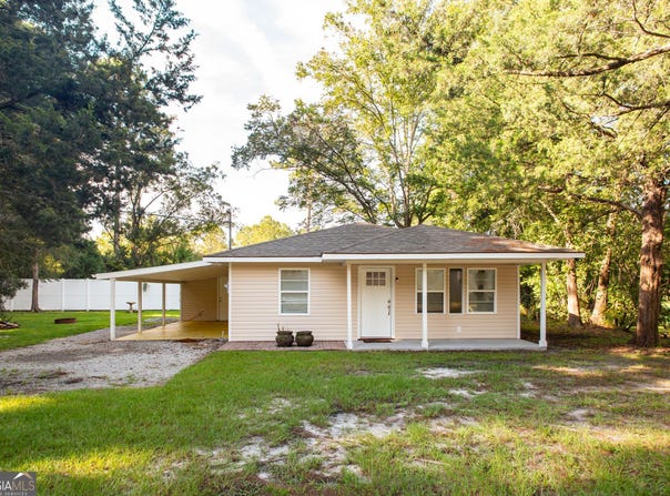 7126 Highway 301 S, Nahunta, GA 31553