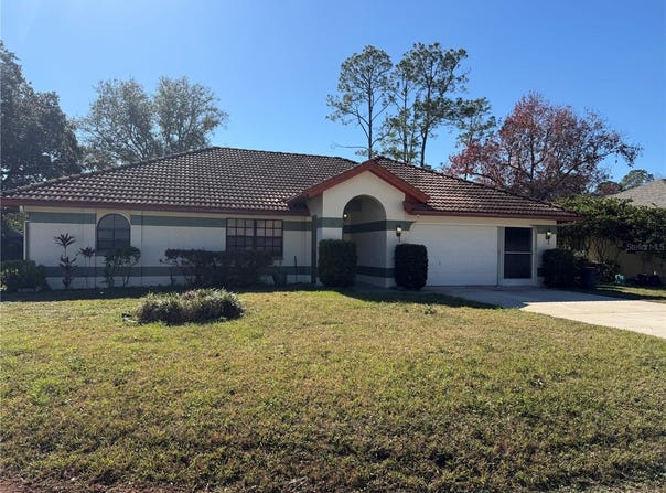 32 WESTLAWN PLACE, PALM COAST, FL 32164