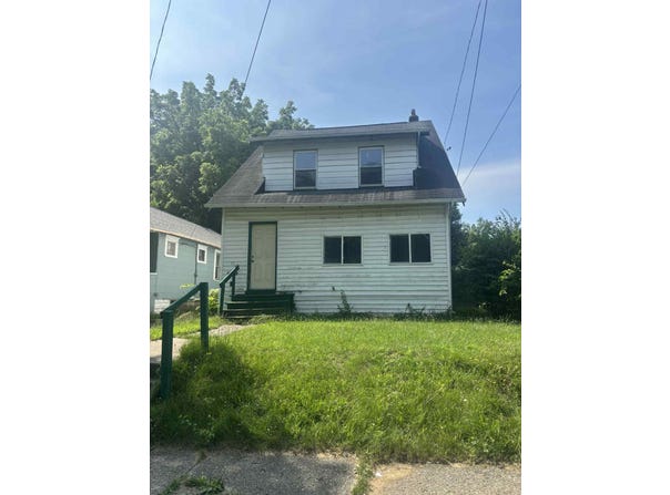 71 W Burnham Street, Battle Creek, MI 49015