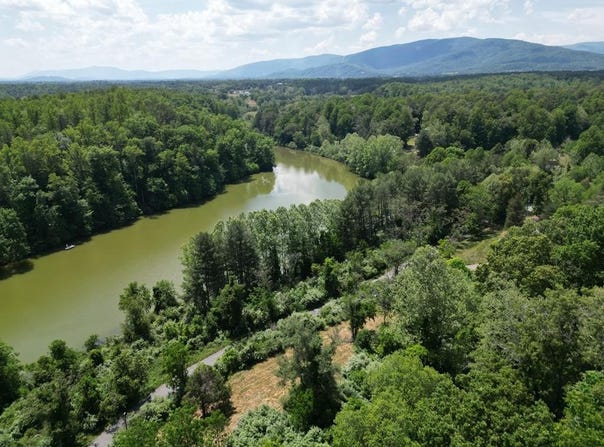 2010 Lakeside Drive, Charlottesville, VA 22901