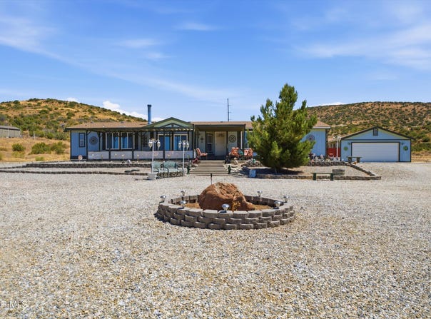 24900 Ponderosa Drive, Tehachapi, CA 93561