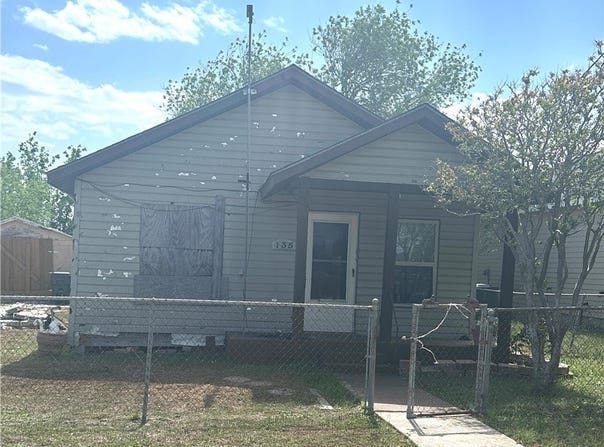 135 Allende Street, Taft, TX 78390