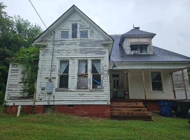 804 N Carr Avenue, Wynnewood, OK 73098