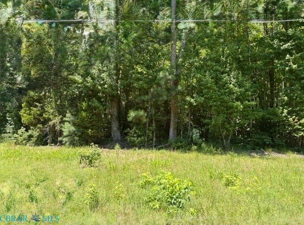 216 Guinea Road, Hayes, VA 23072