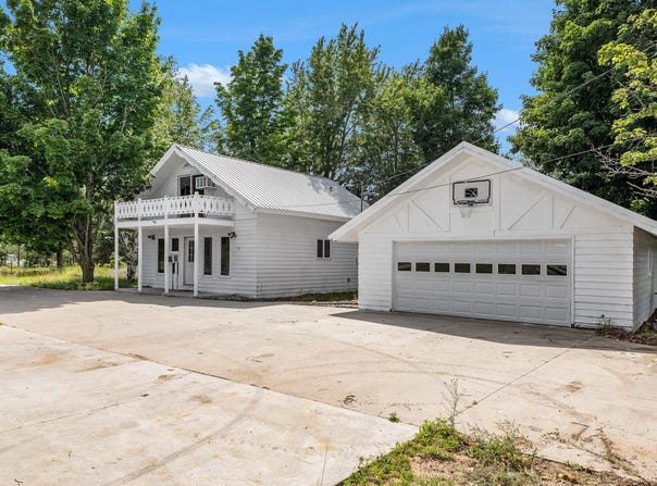 1531 W Kalkaska Road, Kalkaska, MI 49646