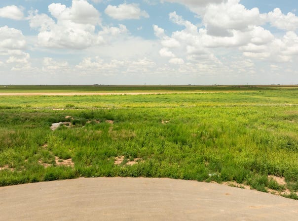 1038 Hawk Lane, New Home, TX 79381