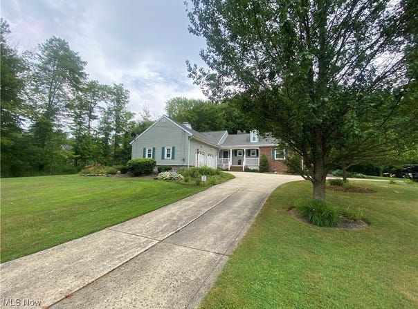 3296 Plymouth Gageville Road, Ashtabula, OH 44004