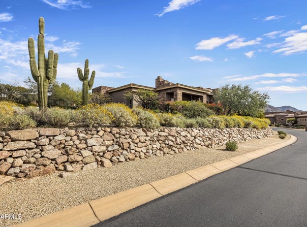 10821 E TUSAYAN Trail, Scottsdale, AZ 85255