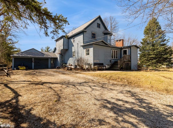 820 C Avenue, Nevada, IA 50201