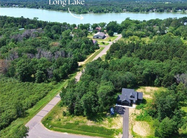 27532 Dahlia Street NW, Isanti, MN 55040