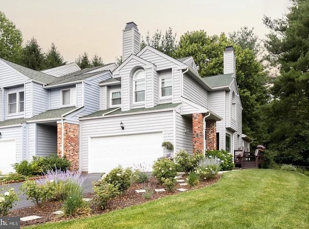 217 SLEEPY HOLLOW COURT, NEWARK, DE 19711
