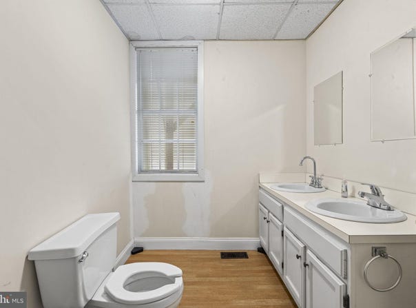 2740 PENBROOK AVENUE, HARRISBURG, PA 17103