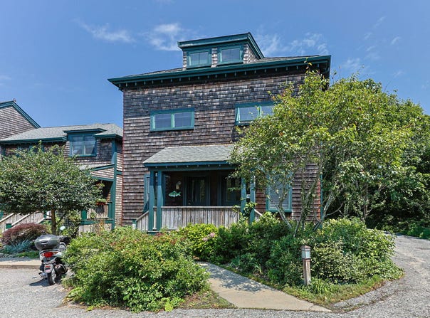 3 Meadow Road, Provincetown, MA 02657