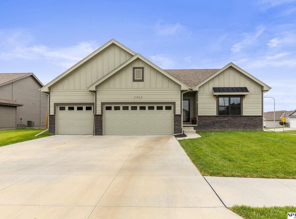 2903 N 166th Street, Omaha, NE 68116