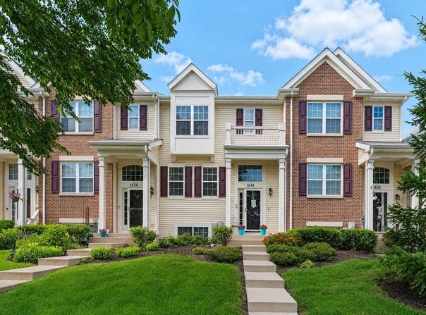 1634 Windward Drive, Pingree Grove, IL 60140
