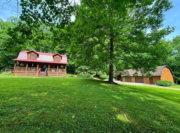 1402 Vandale Fork, Spencer, WV 25276