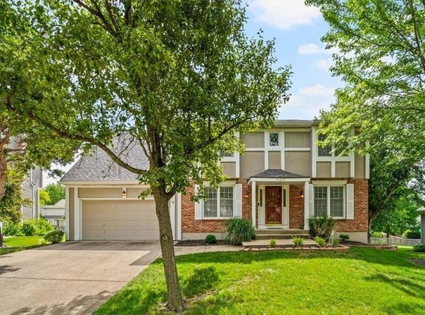 10601 Reeder Street, Overland Park, KS 66214