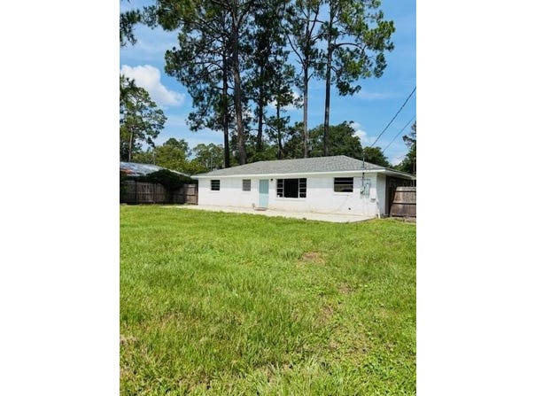 806 S Macon Street, Jesup, GA 31545