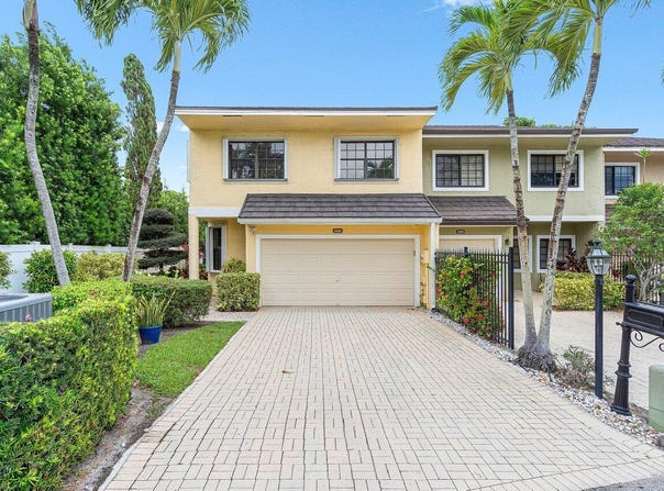 5696 Santiago Circle, Boca Raton, FL 33433