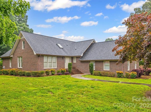 36433 Azalea Circle, New London, NC 28127