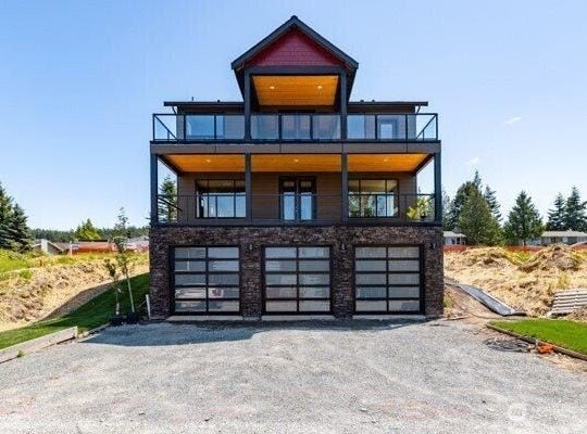 3706 West 3rd Street, Anacortes, WA 98221