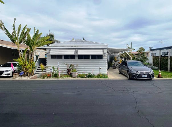 7850 Slater Ave, Huntington Beach, CA 92647
