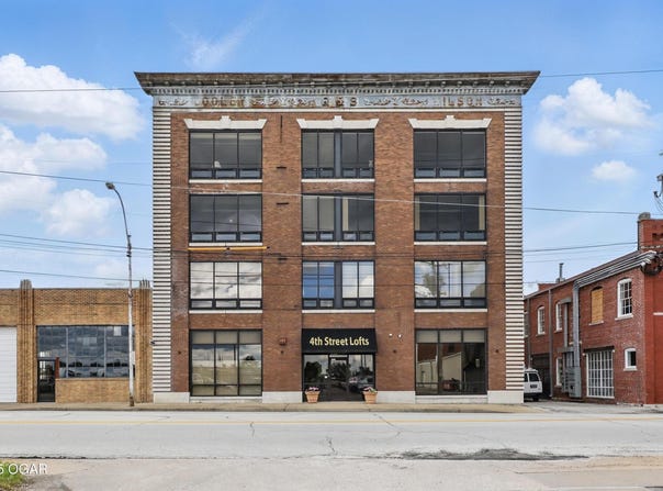 214 E 4th Street, Joplin, MO 64801