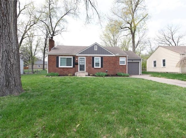 5136 Rosewood Drive, Roeland Park, KS 66205