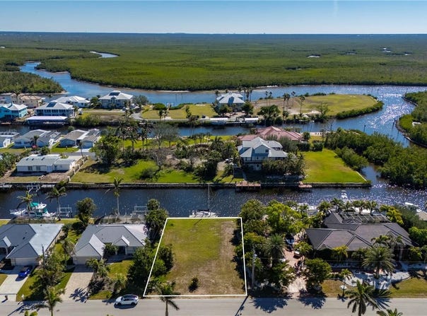 5550 ALMAR DRIVE, PUNTA GORDA, FL 33950