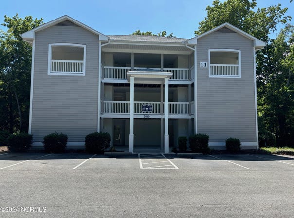 3030 Marsh Winds Circle, Southport, NC 28461