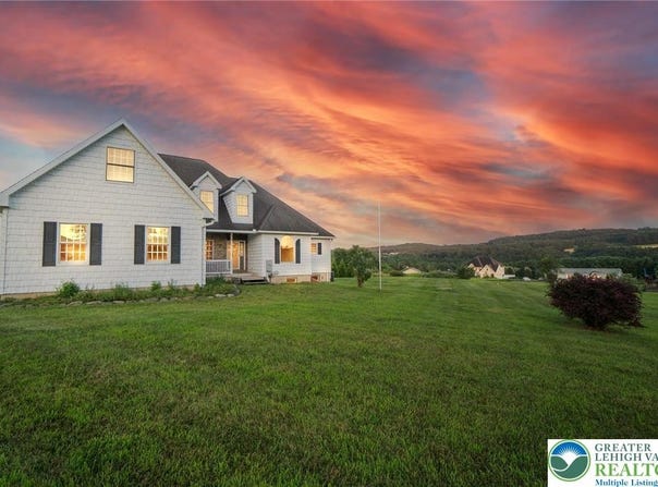 125 Hillview Road, Towamensing Twp, PA 18058