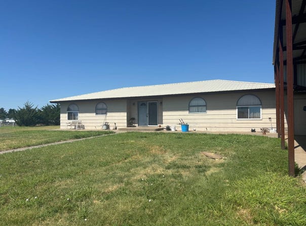 RT3 BOX8, Hooker, OK 73945