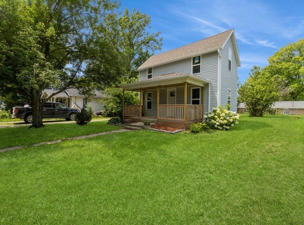709 E 8th Street N, Newton, IA 50208