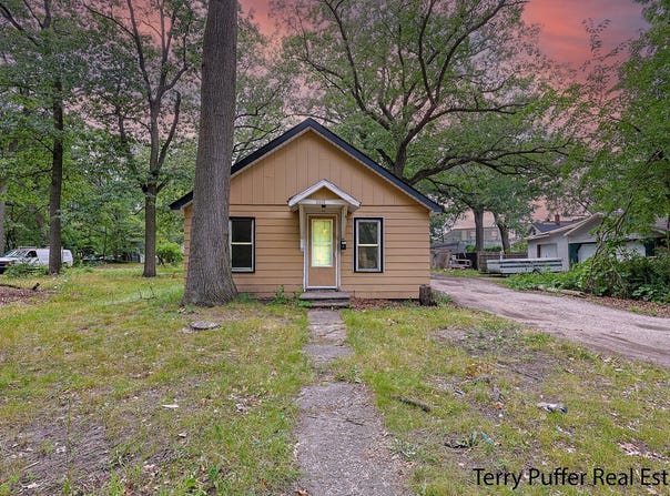 2813 Wood Street, Muskegon, MI 49444