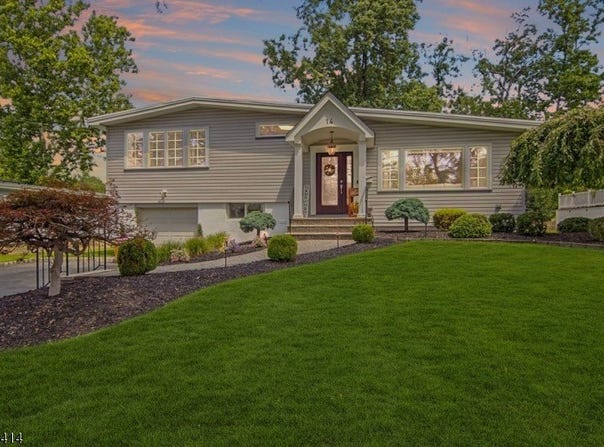 14 Beverly Rd, Cedar Grove Twp., NJ 07009-2202