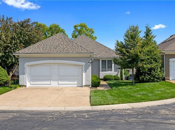 5037 W 120 Terrace, Overland Park, KS 66209