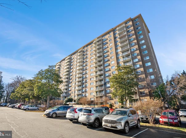2059 HUNTINGTON AVENUE, ALEXANDRIA, VA 22303