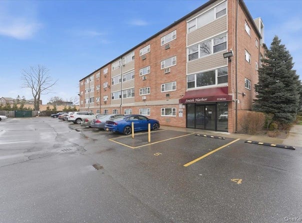 222 Smith Street, Freeport, NY 11520
