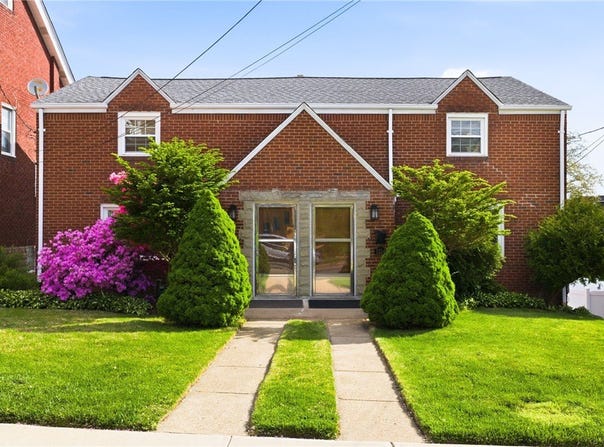 1136 Peermont Ave, Dormont, PA 15216
