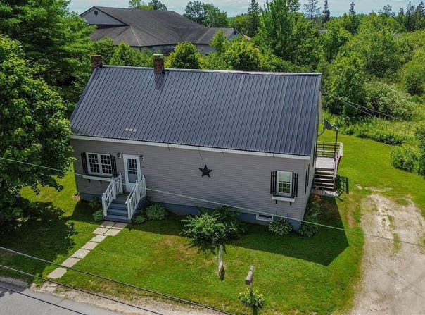 20 Cottage Street, Milbridge, ME 04658