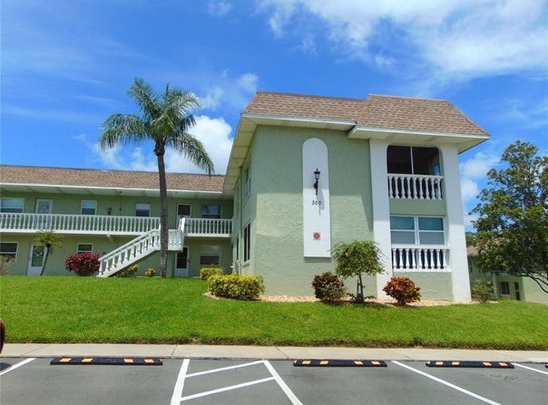 1250 S PINELLAS AVENUE, TARPON SPRINGS, FL 34689