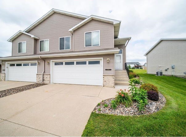 2108 Petersen Drive NW, Stewartville, MN 55976